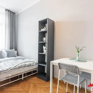 Nearto Main Square Hostal Cracovia
